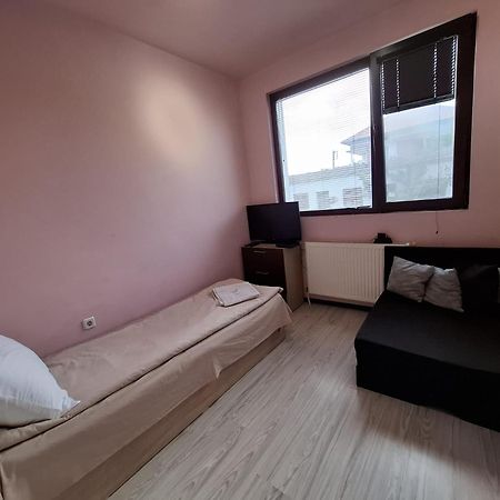 Guest Rooms Simona 2 Opanets Екстериор снимка