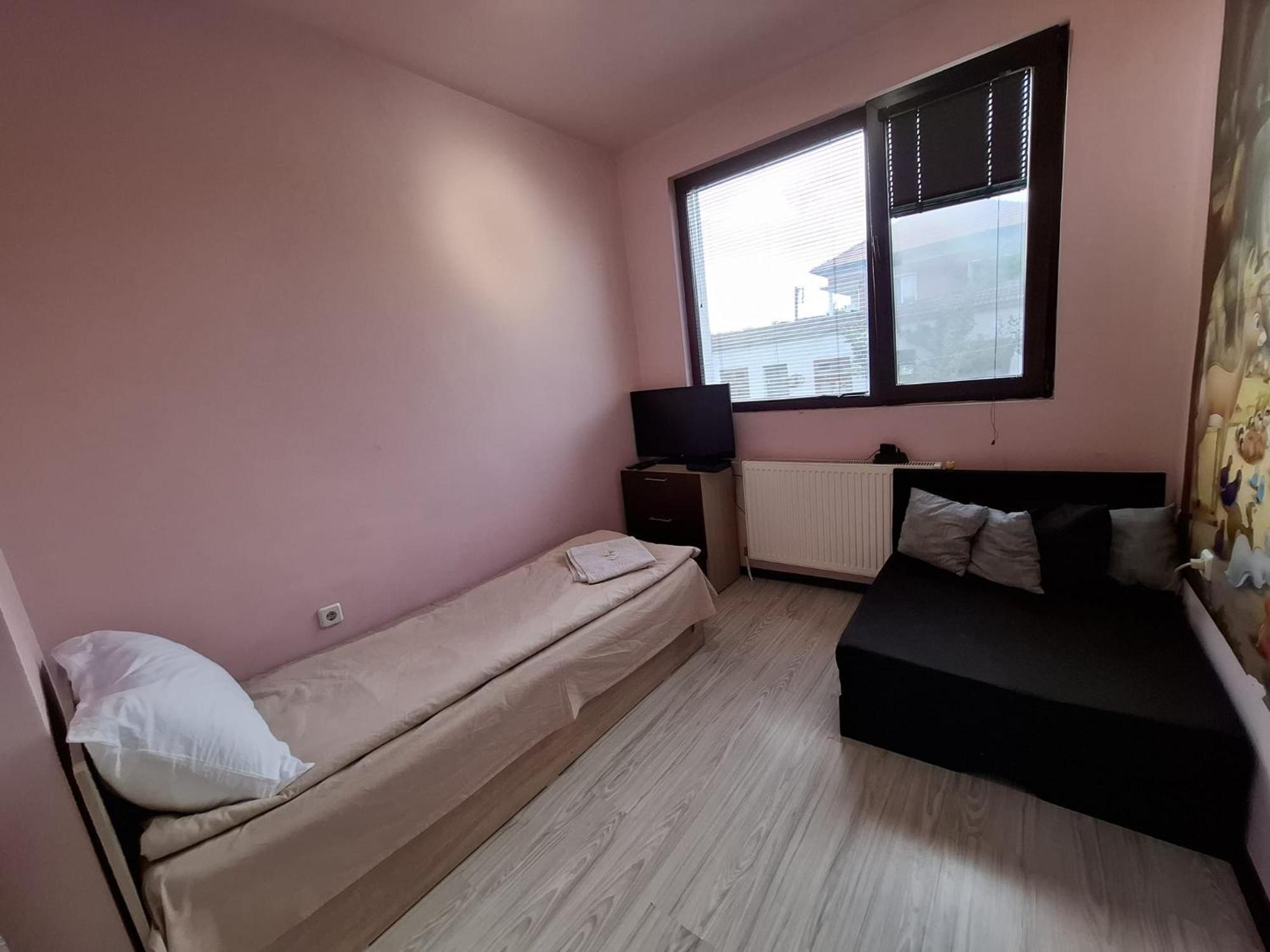 Guest Rooms Simona 2 Opanets Екстериор снимка